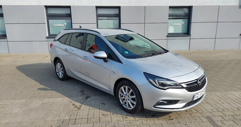 Opel Astra cena 39900 przebieg: 143000, rok produkcji 2016 z Łowicz małe 704